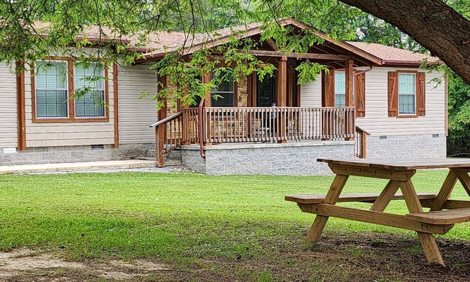 Pikeville Casa | Mountain Home, PET FRIENDLY!! Anderson Farms@Fall Creek Falls State Park