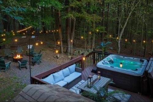 Gouldsboro Casa | Mountain Lake Hideaway- Hot Tub, Game Room, & Bar!