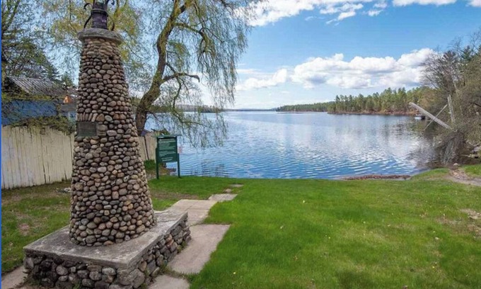 Silver Lake Casa | Mountain Lake House - summer fun at the lake and outdoor activities year round!
