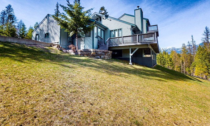 Kalispell Casa | Mountain- & lake-view retreat with private sauna, media room, deck & large yard