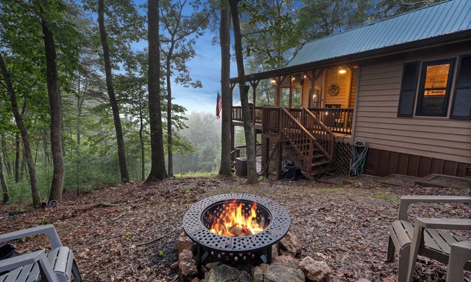 Suches Cabina | Mountain Lodge- Pet Friendly - Firetable- Stunning View - Tranquil Surroundings