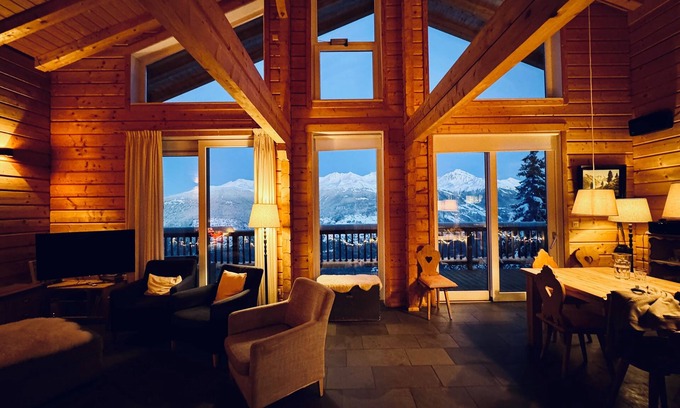 Heremence Chalet De Esquí | Mountain Lodge with in-house Sauna. Ski. Hike, MTB. Close to Skilift.
