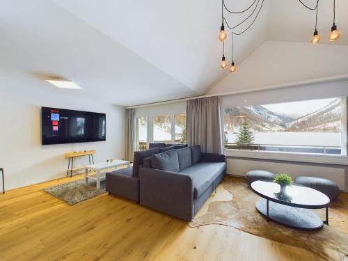 Taesch Apartamento | Mountain Majesty Apartment with Stunning Views
