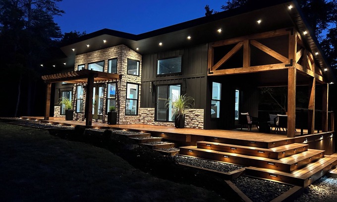 Jamestown Casa | Mountain Modern Luxury