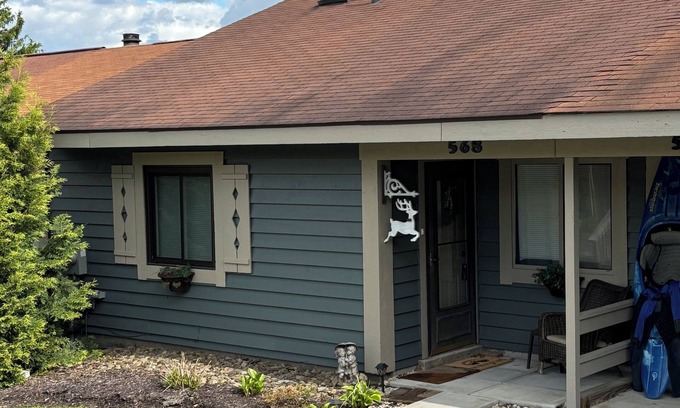 Hidden Valley Condominio | Mountain Retreat-Hidden Valley Resort-3 bdrm, sleeps 10