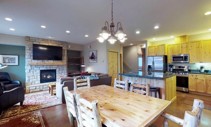 Warm Springs Casa | Mountain Retreats
