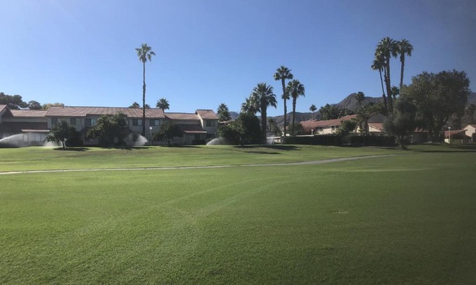 Palm Springs Apartamento | Mountain Shadows Condo