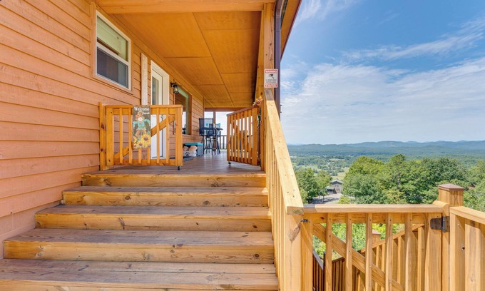 Murphy Cabina | 'Mountain Sky Escape' Murphy Cabin w/ Mtn Views