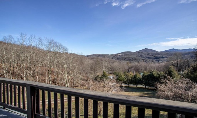 Banner Elk Casa | Mountain Skye Lodge