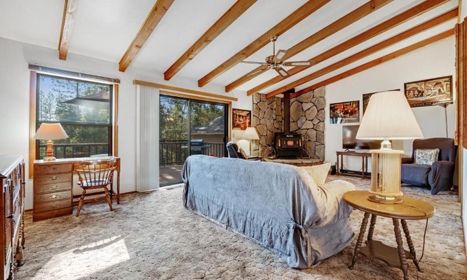 Groveland Casa | Mountain Springs Lodge