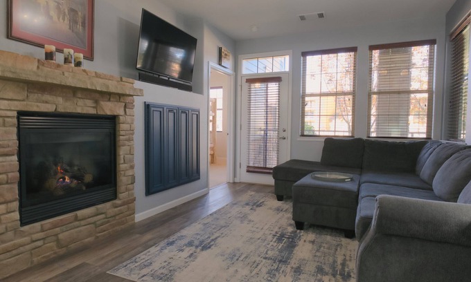 Silvercreek Apartamento | Mountain Time – Cozy, Pet-Friendly Condo Near RMNP & Winter Park, CO