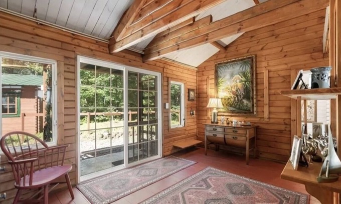 Ellijay Cabina | Little Red Cabin