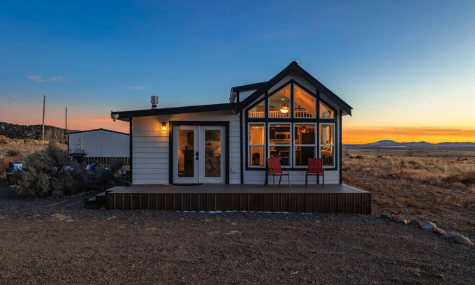 Blanca Cabaña | Mountain Valley Dark Sky Cottage