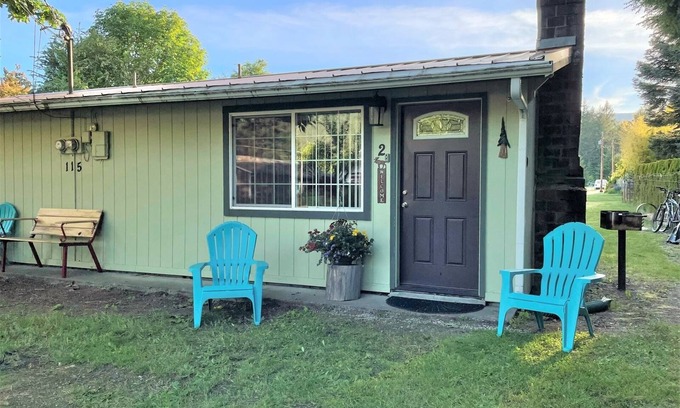 Packwood Cabina | Mountain View | 1 Bed, 1 Bath