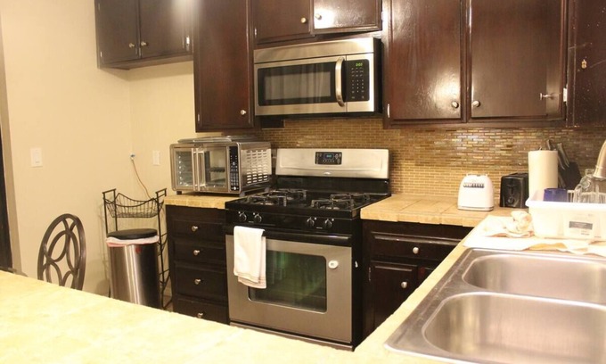 Midway Casa | Mountain view and only 5 min drive to Dixon Lake. Clean, quiet and safe place.