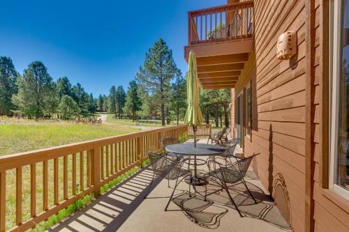 Angel Fire Casa | Mountain-View Angel Fire Cabin 1 Mi to Ski Resort