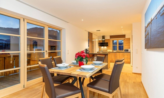 Unterwoessen Apartamento | Apartamento con vistas a la montaña, 143 m², 2-6 personas, 2 dormitorios, salón, cocina, baño / ducha / WC, WiFi