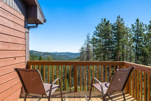 Evergreen Casa | Mountain View Apartment Near Downtown & Trails