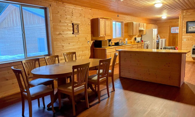 Elk City Casa | Mountain View Cabin