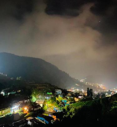 Ooty Hotel | Mountain view cottage ooty