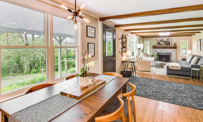 Great Valley Casa | Mountain-View Home in Great Valley w/ Large Yard!