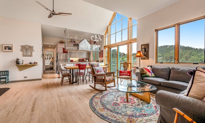Missouri Heights Casa | Mountain-view house in Carbondale with private tennis, hot tub, deck & patio
