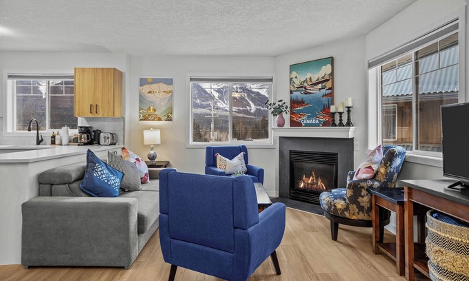 Harvie Heights Casa | Mountain View Oasis with Hot Tub at Banff National Park Gate