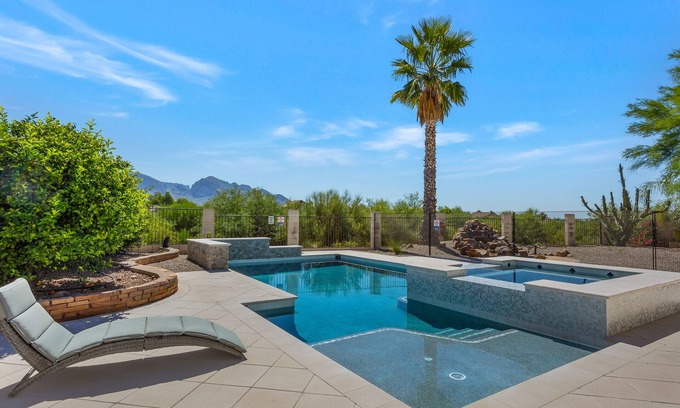 Oro Valley Casa | Mountain View Retreat- Gorgeous Pools
