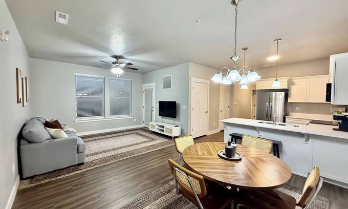 Riverton Apartamento | Mountain View Retreat