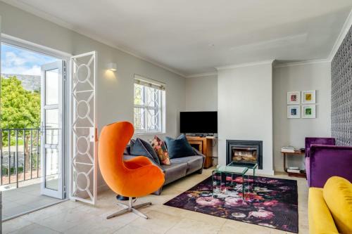 Cape Town City Centre Apartamento | Mountain View Townhouse in De Waterkant 209 DWP