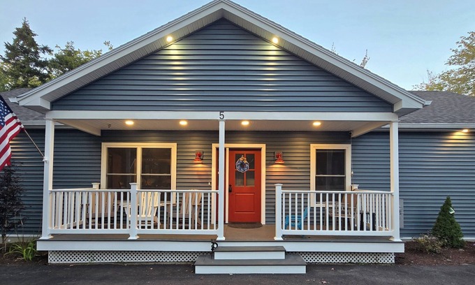 Manset Casa | Mountain view home - views of Acadia mountains and harbor on the edge of town