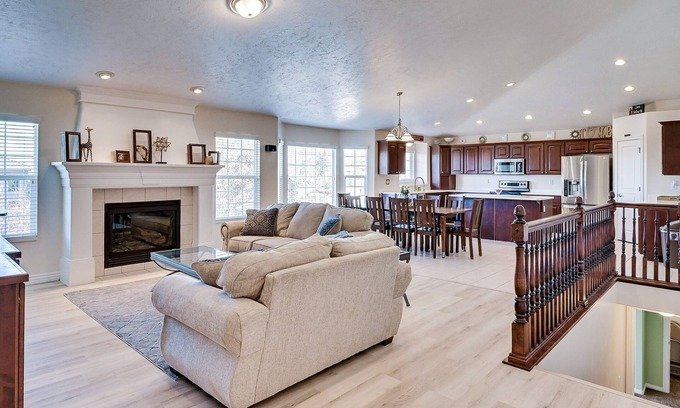 North Ogden Casa | Mountain Views Family Home, Retreat and Relax