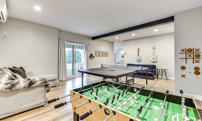 Sandgate Apartamento | Mountain Views & Fire Pit: Sandgate Getaway