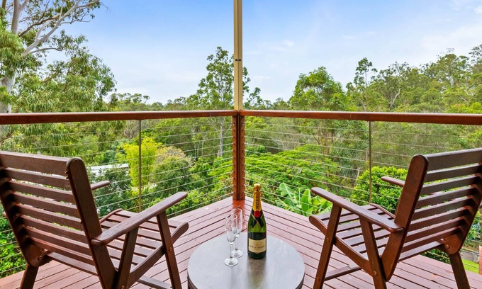 Mudgeeraba Casa | Tranquil Countryside 4 Bed Unit