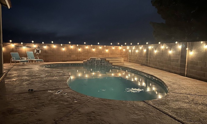 Rio Rancho Casa | Mountain Vista with heated pool - closes 10/24/24 - and outdoor kitchen