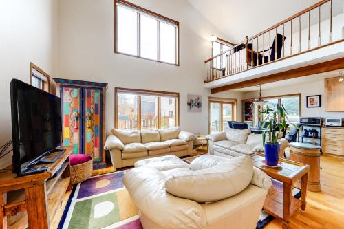 Willowbrook Meadows Casa | Mountain Vistas
