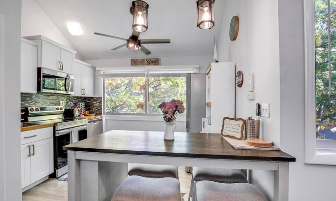 Campton Condominio | Mountaineer's Cottage - Cozy Condo In The Gorgeous White Mountains 2 Bedroom Condo by Redawning