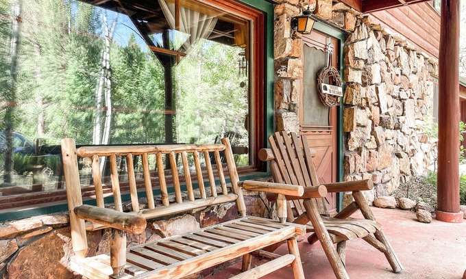 Cascade-Chipita Park Cabina | Mountainside Cabin Peaceful Near hiking trails
