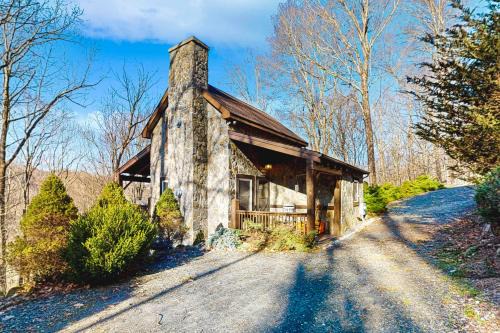 Elk Park Casa | Mountainside Charm