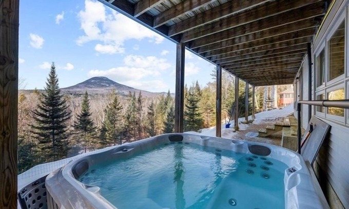 Jackson Casa | Mountainside Home In North Conway. Incredible Views, Hot Tub, Pets Allowed