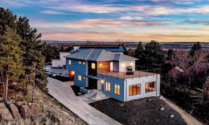 Vernon Casa | Mountainside Luxury Entertainer | Game Room & Deck