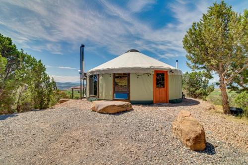 Montrose Casa | Mountainside Yurt with Views Less Than 3 Mi to Black Canyon!