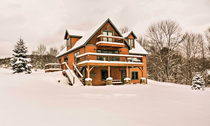 Ellicottville Casa | Cima de la montaña Ellicottville Inicio w / cubierta cerca de esquí!