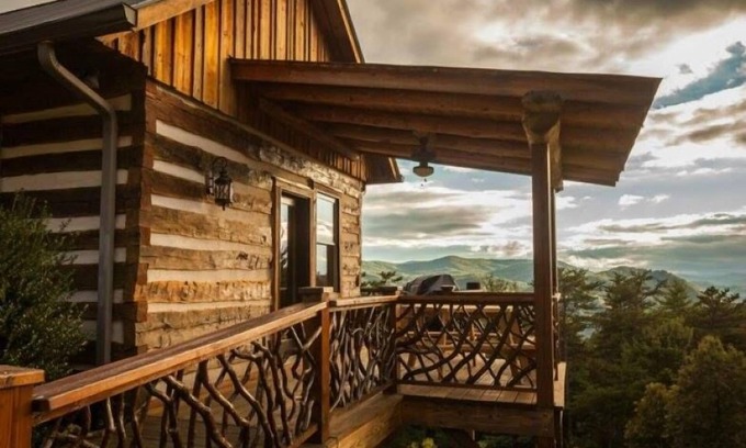 Ferguson Cabina | Mountaintop Log Cabin,HotTub,Pool Table