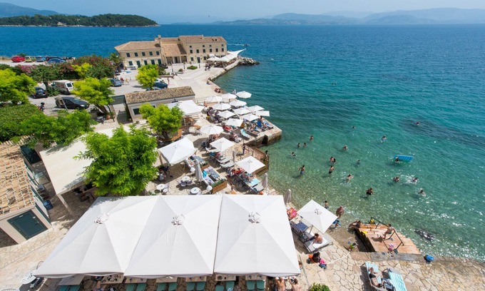 Old Town Apartamento | Mouragia Loft - Waterfront Old Corfu Town