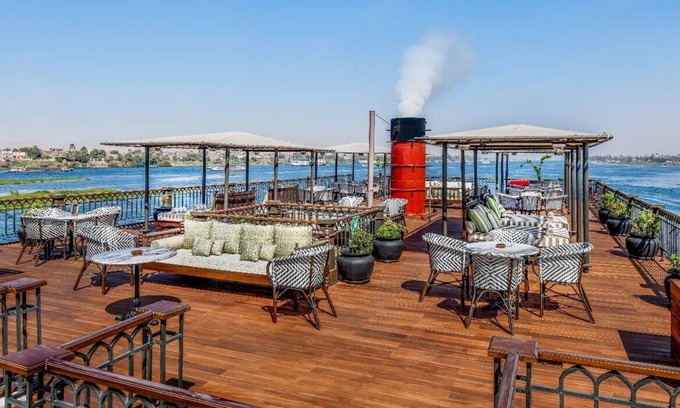 Nile River Luxor Alquiler De Eote | Movenpick SS Misr. Monday - Friday