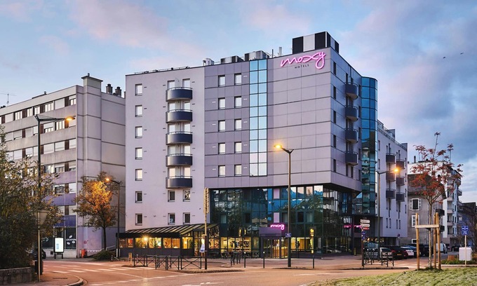 Annecy Hotel | Moxy Annecy