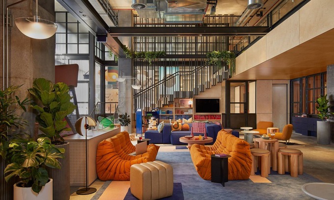Mascot Hotel | Moxy Sydney Airport