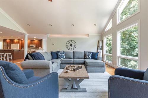 Anderson Casa | Moyers Retreat - Lakefront