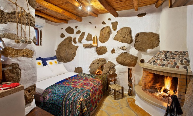 Makry Gialos Cabaña | "Mpakses" 300 years old cottage "Natura cottages" with sea view shared garden
